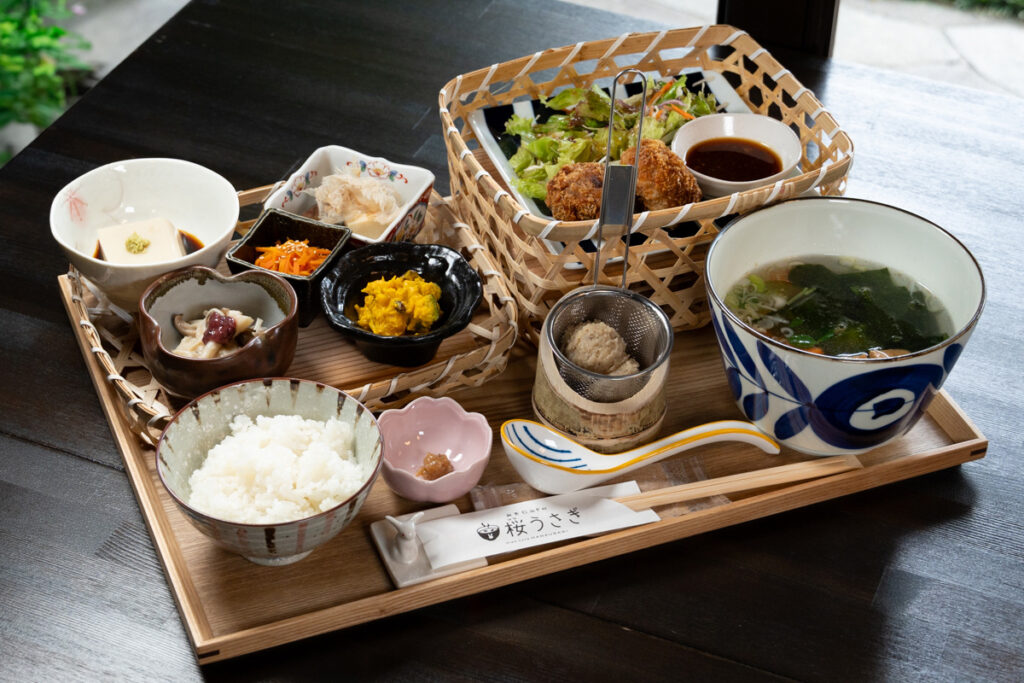 みそcafe 桜うさぎ-hanausagi-