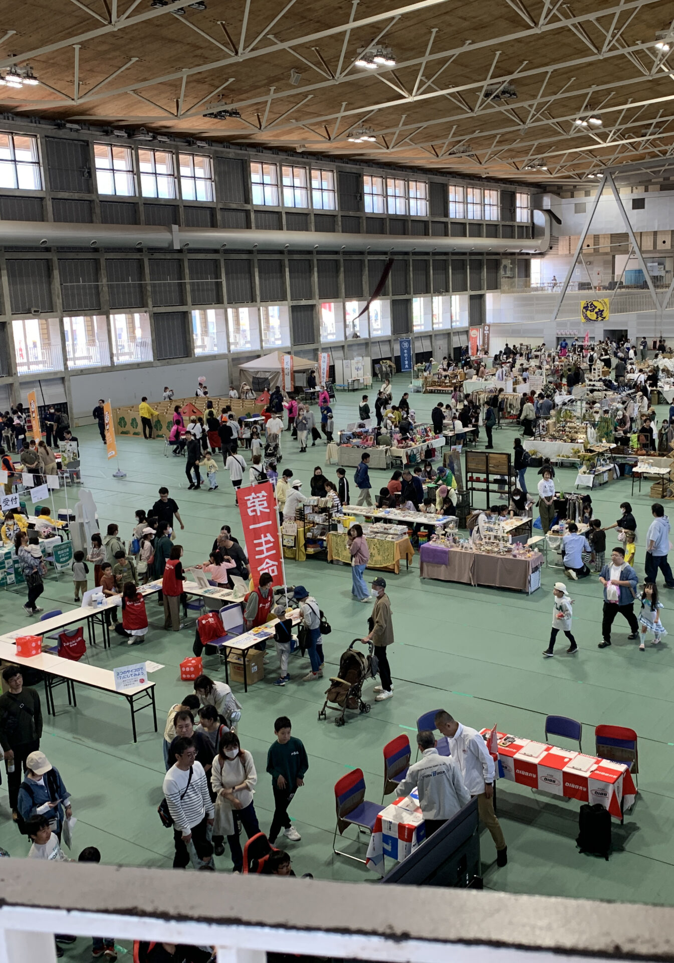 体育館内のマルシェにも要注目です！