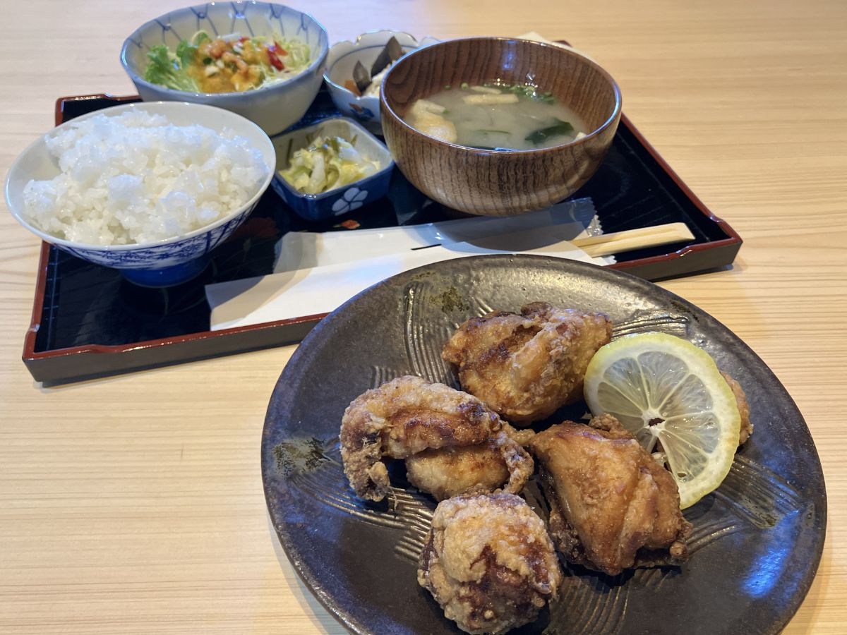 唐揚げ定食